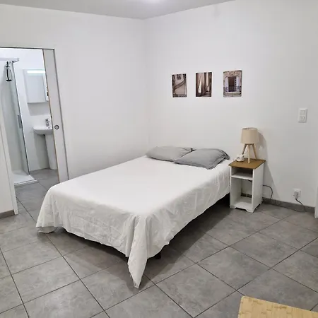 Logement Confortable Au Coeur D'Un Village Paisible Douvres  Exterior photo