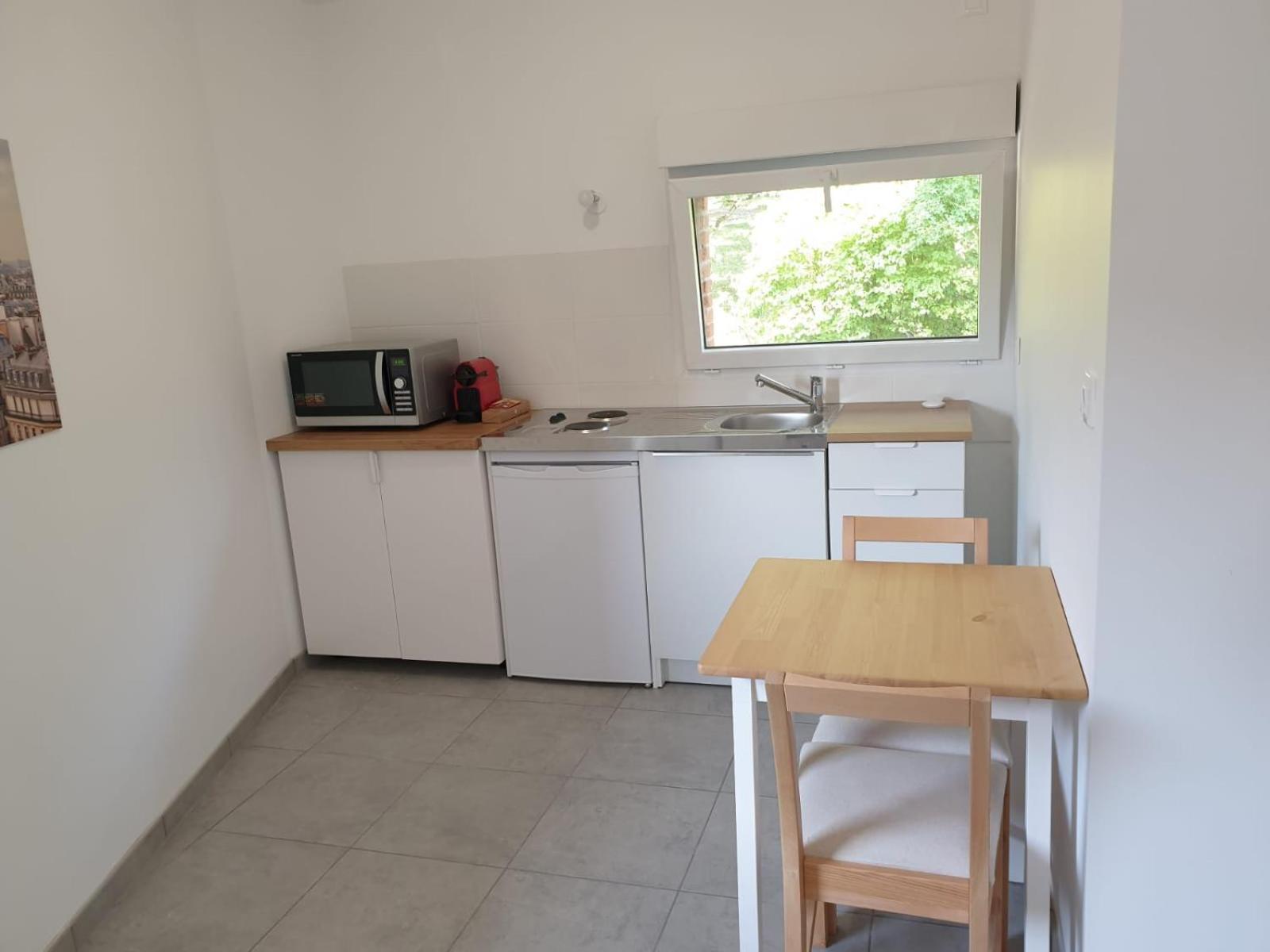 Appartement Confortable Au Coeur D'un Village Paisible